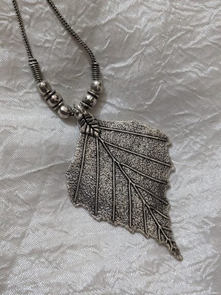 Leaf Antique Mala