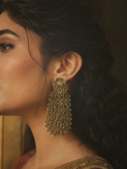 Moor Pankh Gold Drop