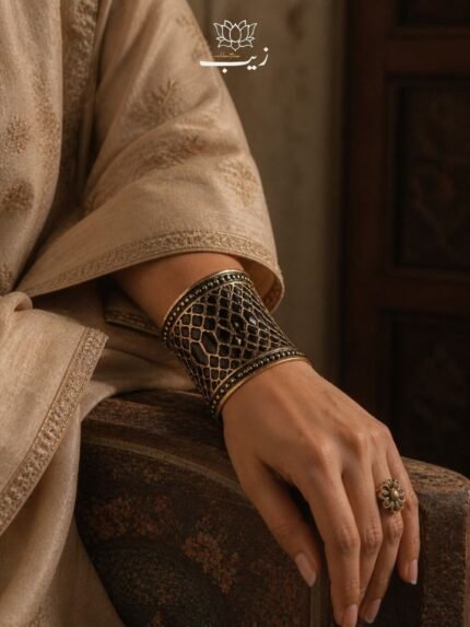 Tilisma Golden Hand Cuff
