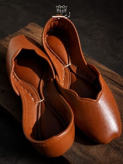 MALIKA BROWN LEATHER KHUSSA