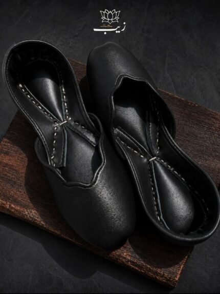 MALIKA BLACK LEATHER KHUSSA